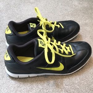 Nike Street Shoes Oceania HM (Size 8)